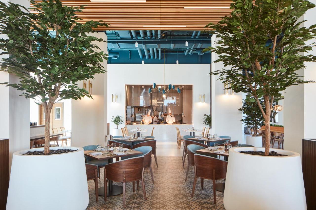 Vida Beach Resort Umm Al Quwain Eksteriør billede The interior of the restaurant