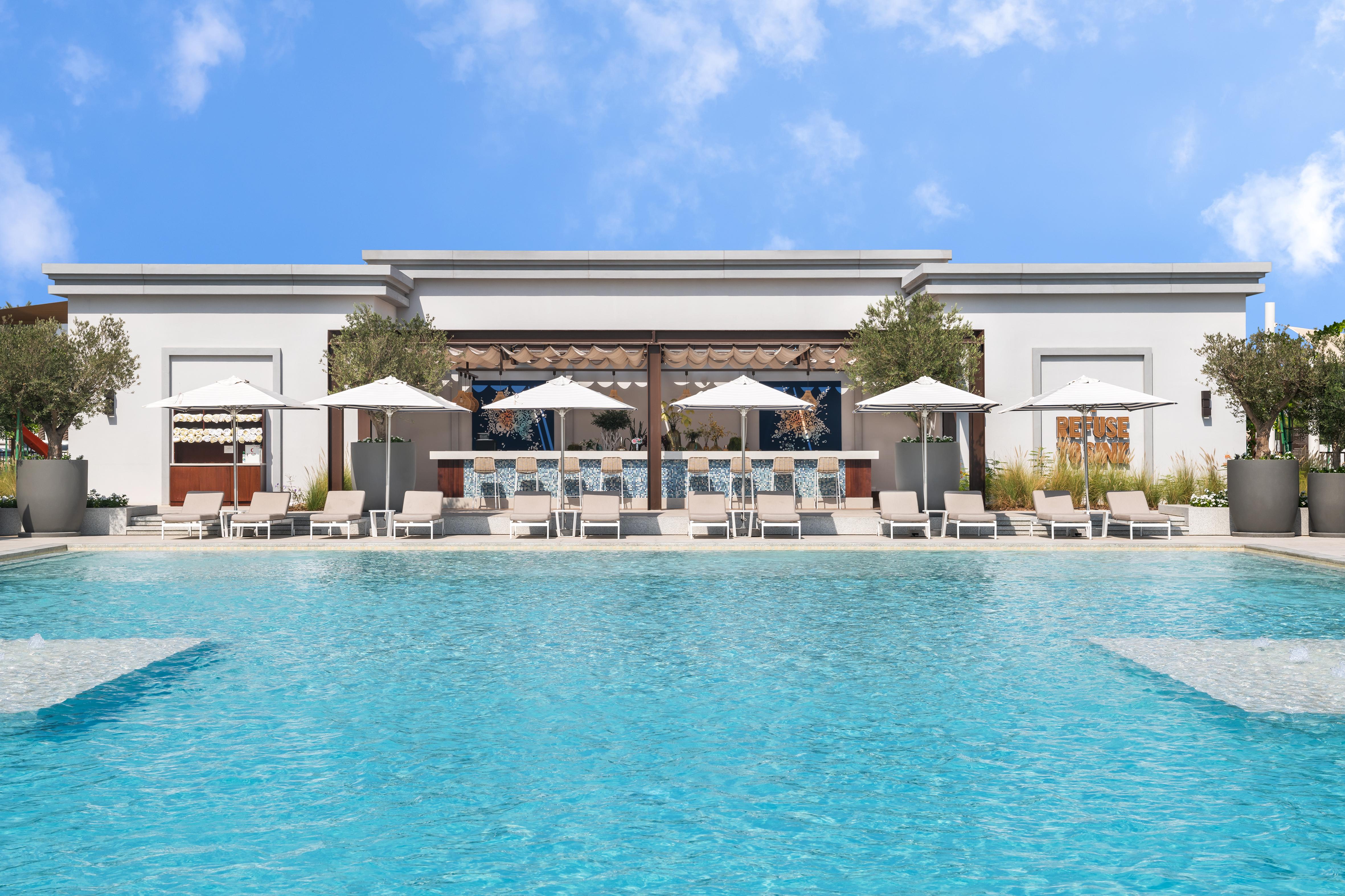 Vida Beach Resort Umm Al Quwain Eksteriør billede The pool at the Four Seasons Hotel